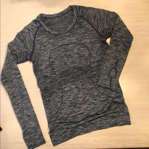 lululemon Swiftly Tech Long Sleeve Sz 6